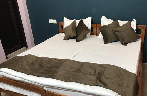 Mathura Hotel | SoulStay Vrindavan