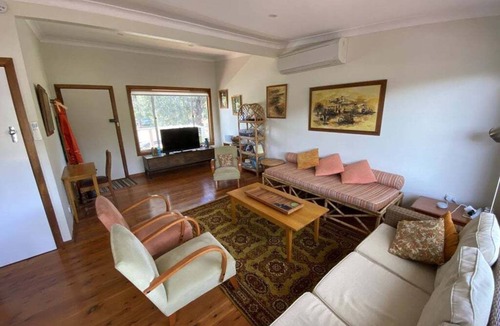 Cunjurong Point Resort | South Coast Retreat ~ Retro Style Cunjurong Point Home