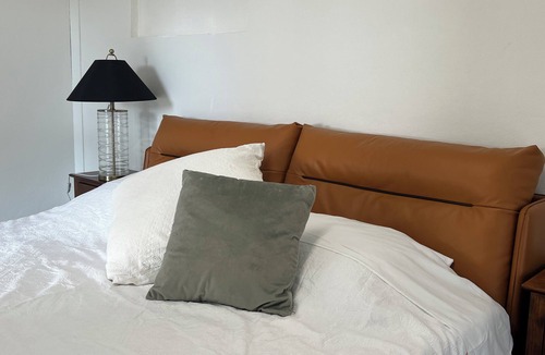 Galston House | Spacious 5-Acre Retreat for Groups in Galston
