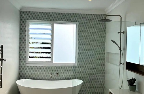 Randwick House | Spacious and Super Convenient, Elevated Home