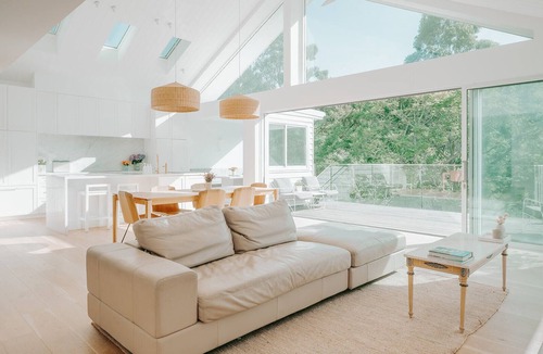 Ryde House | Spacious family Hamptons home with creek and bush surrounds, 12 km from city
