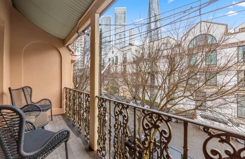 Millers Point Apartment | Spacious Inner-City House with Balcony Views