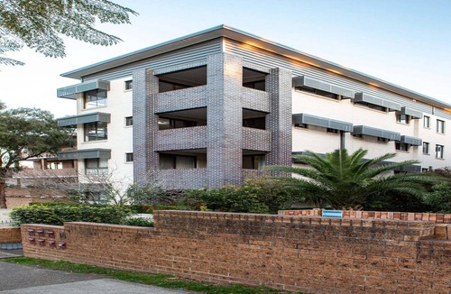 Westmead Apartment | Spacious Two-Bedroom Apartment near Hospital