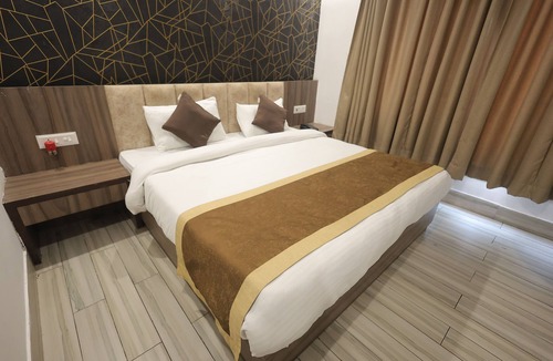 Bareilly Hotel | Sparsh Village Club