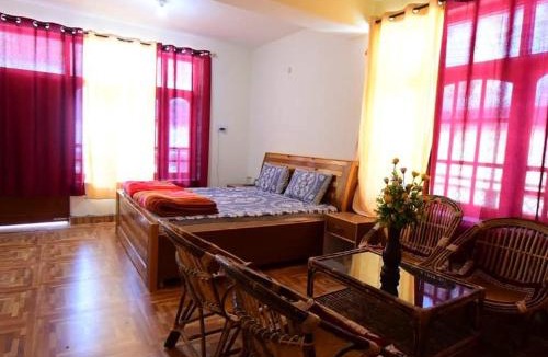 Marango Rangarik House | Spitihome homestay
