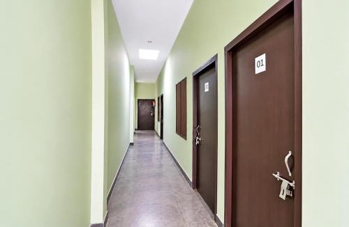 Malihabad Hotel | Spot On Galaxy Hotel
