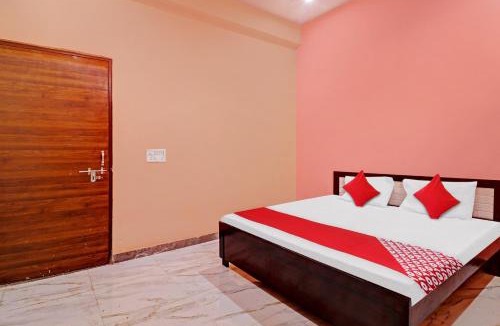 Etmadpur Hotel | SPOT ON Om Hotel & Restaurant