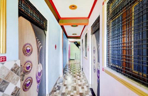Karchana Hotel | SPOT ON Pradhan Hotel