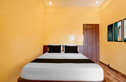 Narasapura Hotel | SPOT ON Sai Palace Bording And Loadging