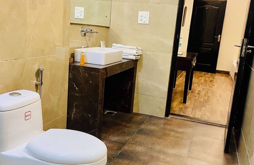 Amritsar Hotel | Spring Gardens And Farmstay