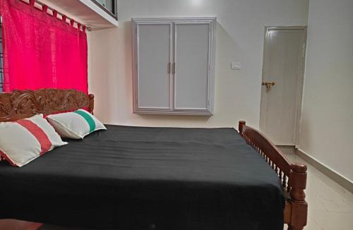 Thrissur House | Sreehari 3-BHK Homestay 1 KM from Swaraj Round