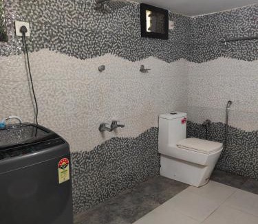 Thrissur House | Sreehari 3-BHK Homestay 1 KM from Swaraj Round