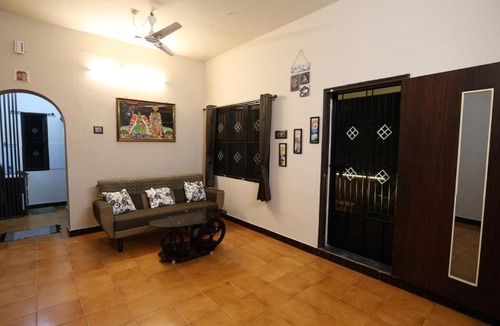 Srirangam House | Sri Gokulam - Courtyard Home - 10min Walk to Temple