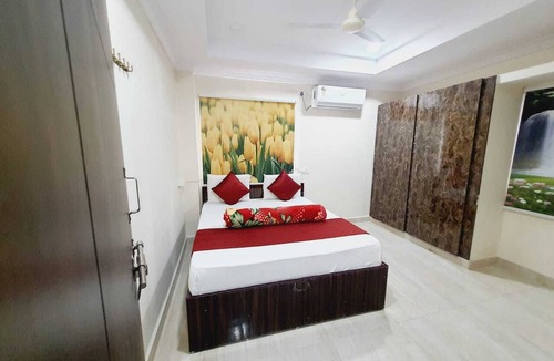 Chanda Nagar Hotel | Sri Kavitha Nilayam