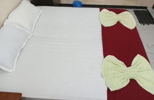Thiruvananthapuram Hotel | SRI PADMANABHA TOURIST HOME