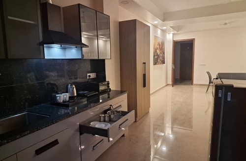 Sector 39 Hotel | Star Residency near Medanta Hospital