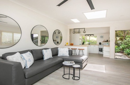 Pearl Beach House | Stay 3 nights, pay 2 this Winter*