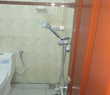 Kochi House | Stay at Renovated Home at DBRA-61 Don Bosco Cross Road Vaduthala Ernakulam