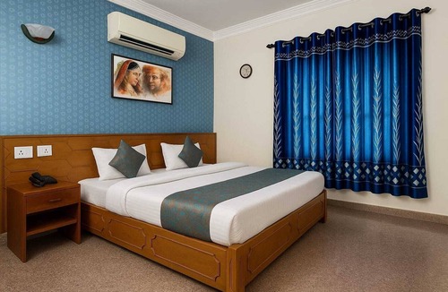 Bhuj Hotel | Stay Guru Resort Farm Villa