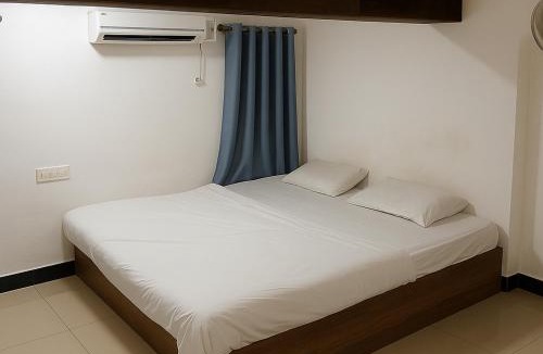 Bhuj Hotel | Stay Guru Usha Residency