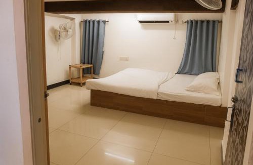 Bhuj Hotel | Stay Guru Usha Residency