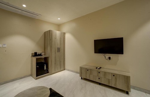 Hadapsar Hotel | StayBird Capital- Business Hotel, Magarpatta City