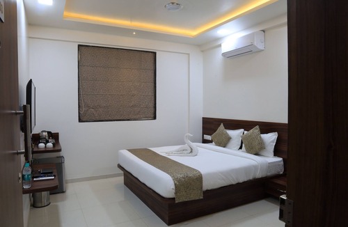 Kharadi Hotel | StayBird - Nest, Kharadi