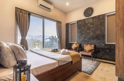 Parshwapuram Villa | StayLeisurely Villa 30 Emerald Lonavala