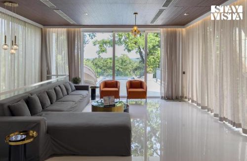 Marna Villa | StayVista at Casa Canto with Infinity Pool