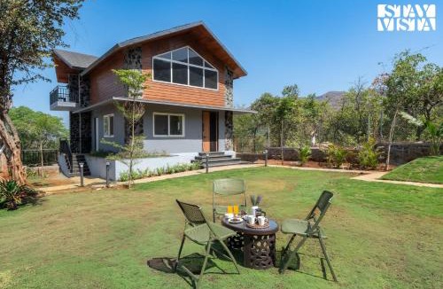 Paud Villa | StayVista at Earthy Escapes with Pool & BBQ