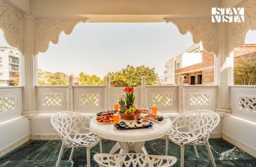 Bedla Villa | StayVista at Madhuram Villa - BBQ & Pool
