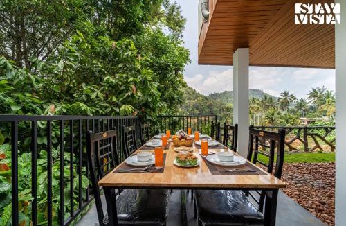 Devikolam Villa | StayVista at Monte Crest Homestay with Wifi & TV