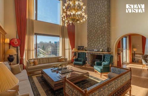 Baldeyan House | StayVista at Raj Bagh with BBQ & Bonfire - Mashobra