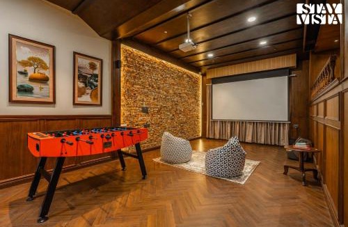 Gagar Villa | StayVista at The Cloudberry Crest with BBQ & Bonfire