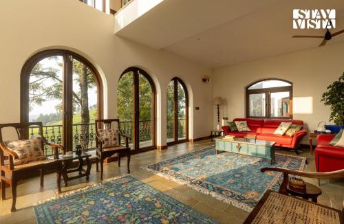 Wellington Villa | StayVista at The Hydrangeas with BBQ & Bonfire