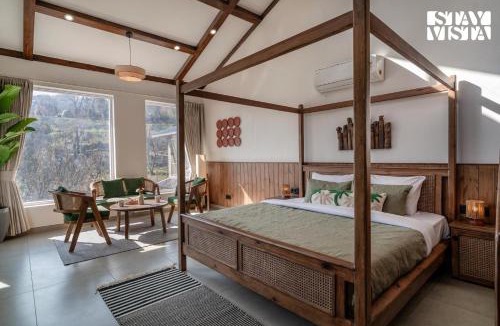 Bandrol Villa | StayVista at The River Story - Raison with Lawn, BBQ