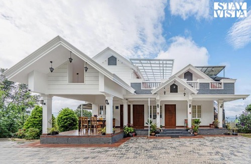 Udumbanchola House | StayVista at Titha Villa