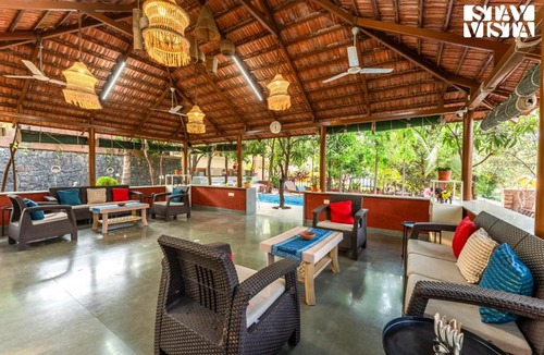 Jawhar Villa | StayVista at Villa Papillon with Pool, Bonfire