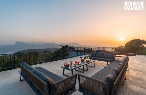 Kadadhe Villa | StayVista's Esperanza - Mountain-Side Retreat with Infinity Pool, Gazebo & Indoor-Outdoor Activities