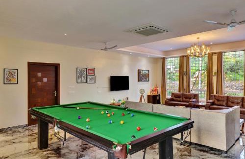 Bedla Villa | StayVista's Sylvara - Hill-View Villa with Private Pool, Jacuzzi & Games Room