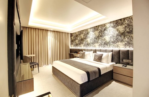 DLF Phase 3 Hotel | Stepstones Hotels and Inn