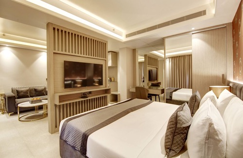 DLF Phase 3 Hotel | Stepstones Hotels and Inn-DLF PHASE-3