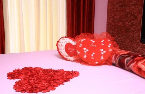 Gureghar Hotel | Strawberry Homes