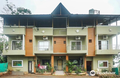 Gureghar Hotel | Strawberry Homes