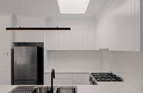 Bathurst House | Stylish Central Bathurst Stay