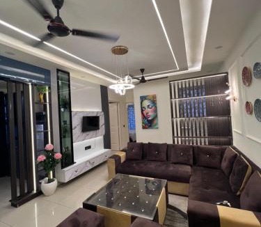 Ghaziabad Apartment | Stylish Comfort