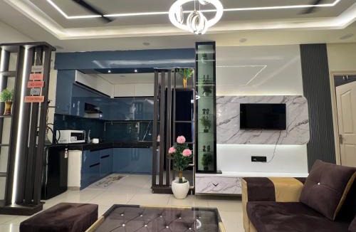 Ghaziabad Apartment | Stylish Comfort