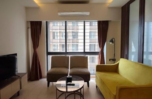 Kurla Apartment | Stylish Como Studio w Wi-Fi Kitchen Parking