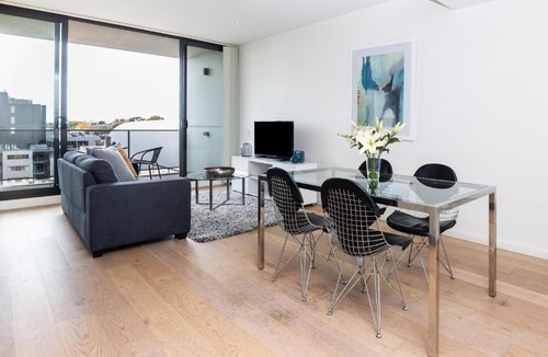 St. Leonards Apartment | Stylish corporate Apartment ALB009706