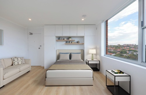 Mosman Apartment | Stylish Top-Floor Studio with Scenic Mosman Bay & Sydney City Views